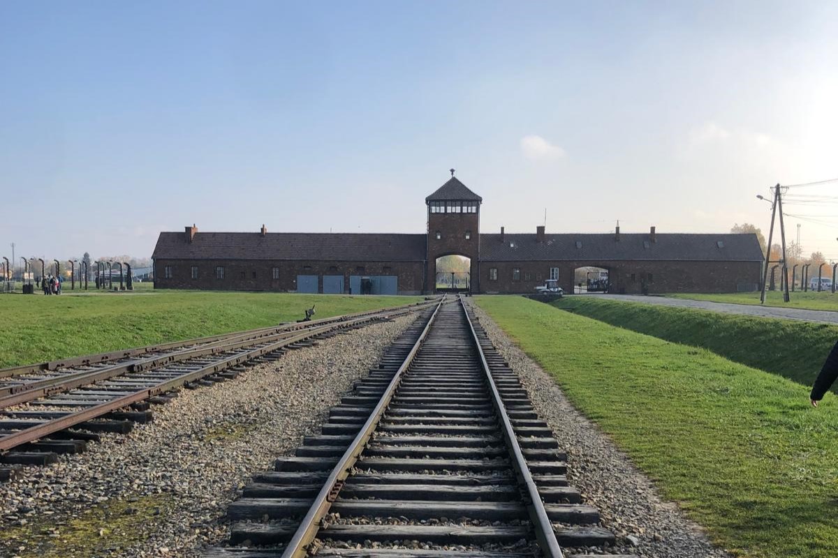 Le camp d'Auschwitz ©Adamis