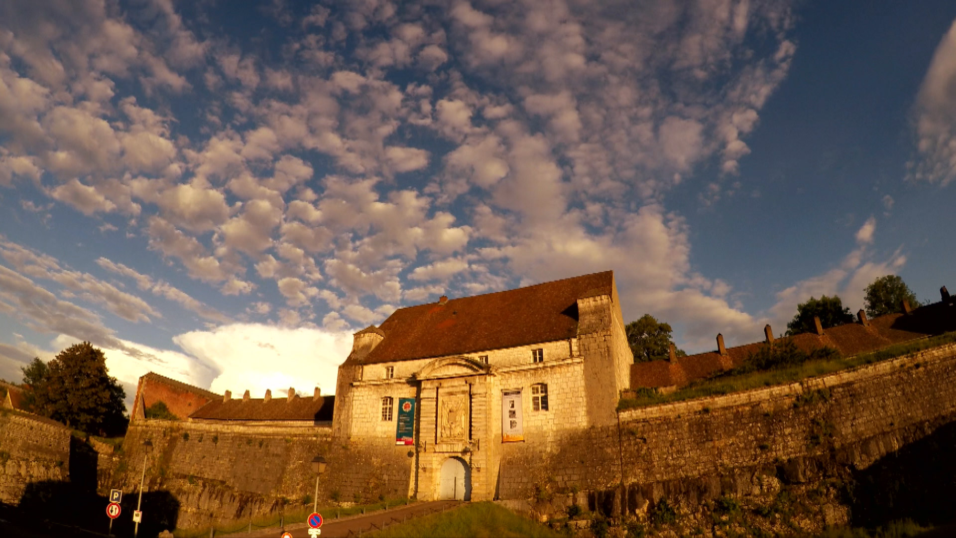 citadelle nuages