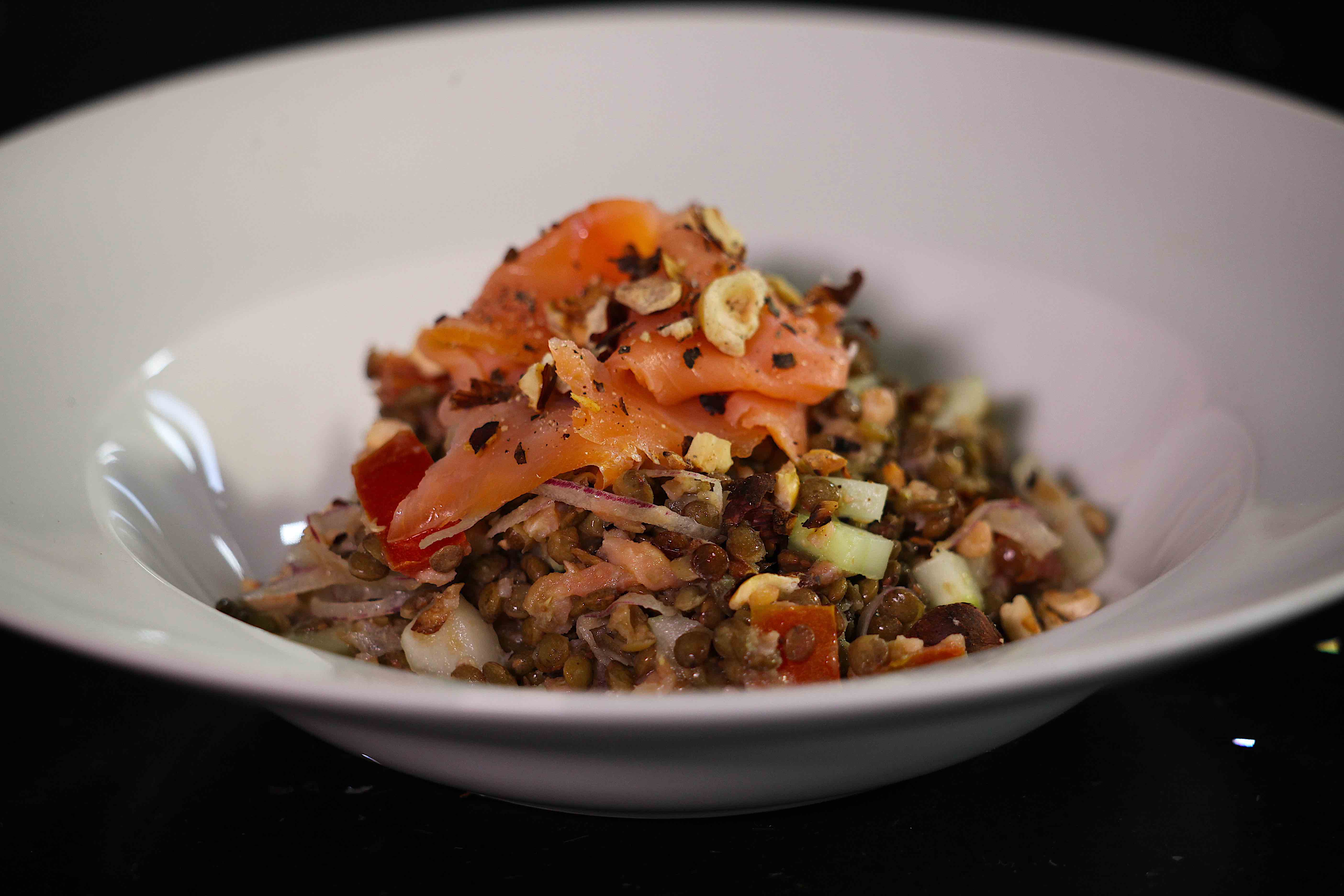 Salade de lentilles et saumon fumé