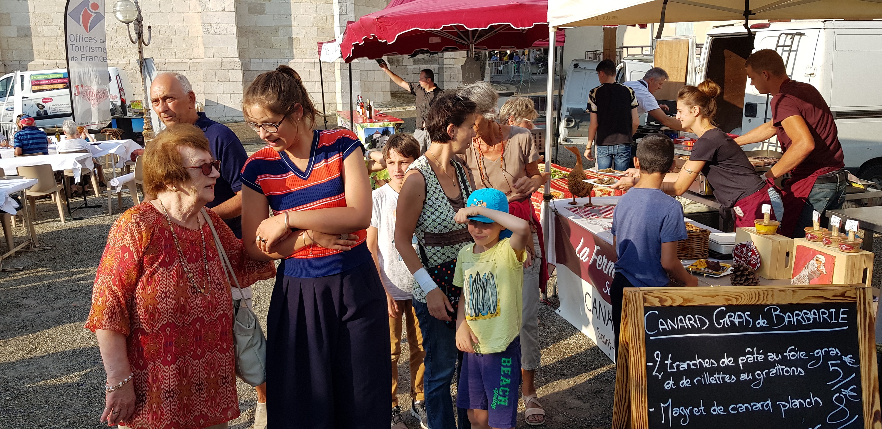 sur le marché de Mézin