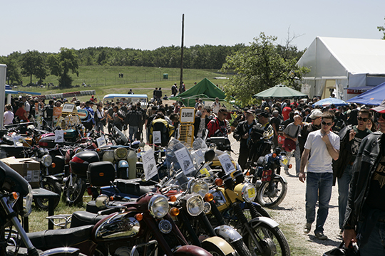 Coupes Moto Légende