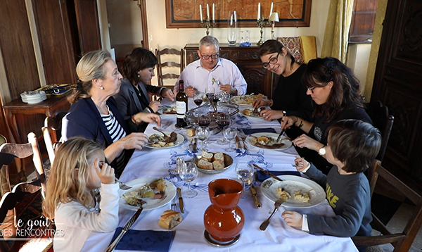 Trois générations autour de la table