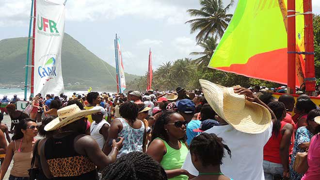 Tour de Martinique des Yoles Rondes ©Martinique 1ère