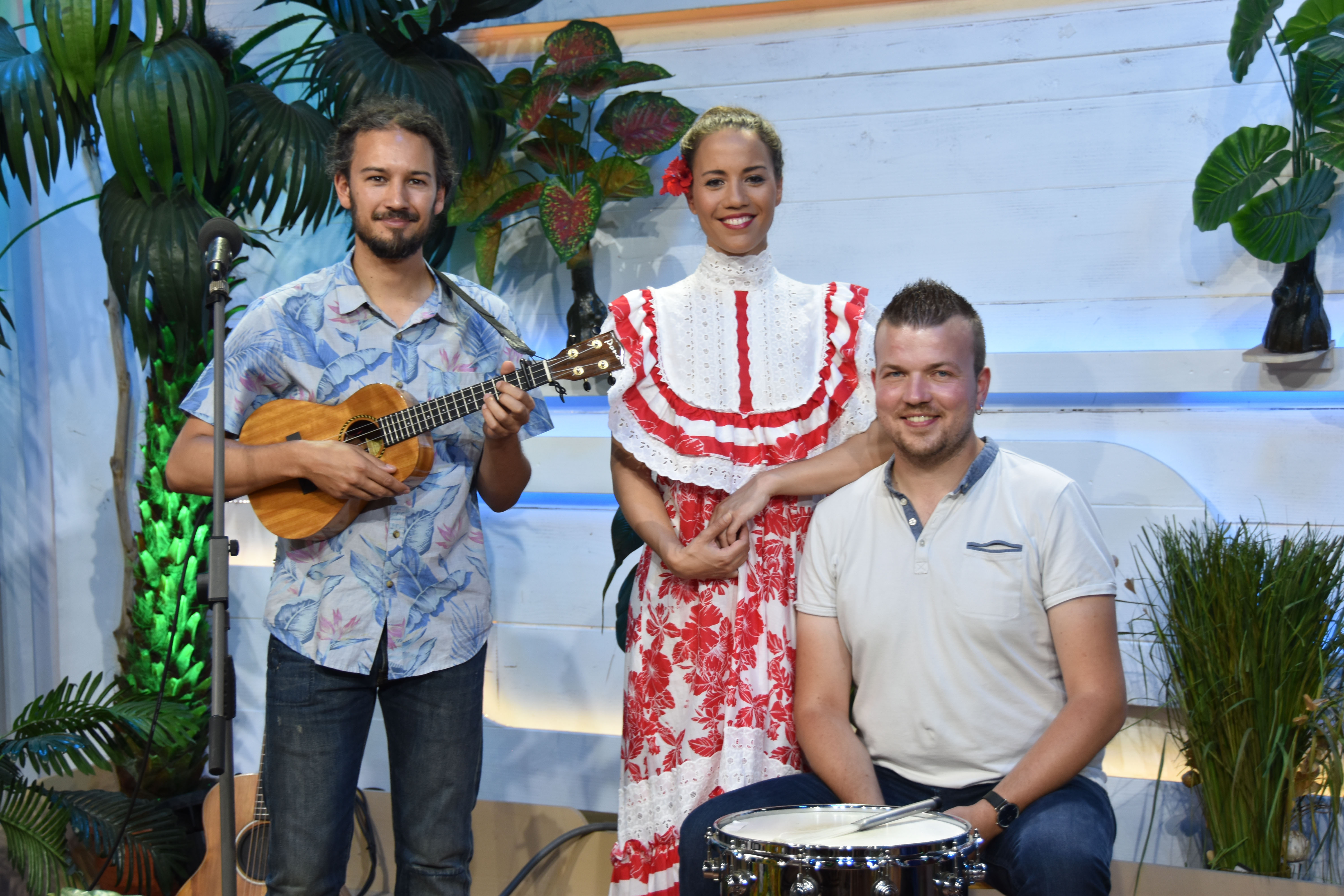 Vaiteani et son groupe dans l'émission Fare Ma'ohi