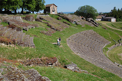 La Tête à l'endroit à Autun