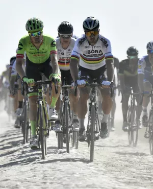 LE GRAND PRIX DE DENAIN LE GRAND PRIX DE DENAIN