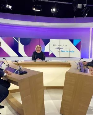 Dimanche en Politique