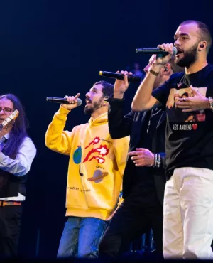 Simplement inoubliable. Ce concert à l’Accor Arena de Paris restera comme l’un des plus grands moments de l’histoire d’un groupe qui a marqué celle de la scène française depuis les vingt-cinq dernières années…