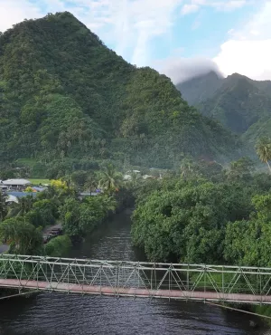 TEAHUPO’O, DERRIÈRE LA VAGUE OLYMPIQUE © Zeta Productions