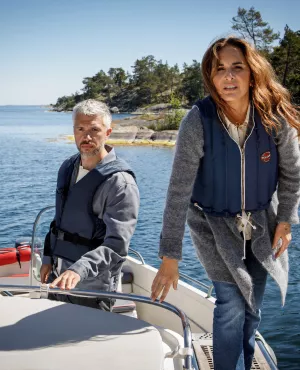 Meurtres à Sandhamn Saison 15 © 2022 TV4 AB, C MORE ENTERTAINMENT AB, FILMLANCE INTERNATIONAL AB All rights reserved