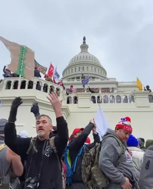 ÉTATS-UNIS: AUX FRONTIÈRES DE LA VIOLENCE ÉTATS-UNIS: AUX FRONTIÈRES DE LA VIOLENCE