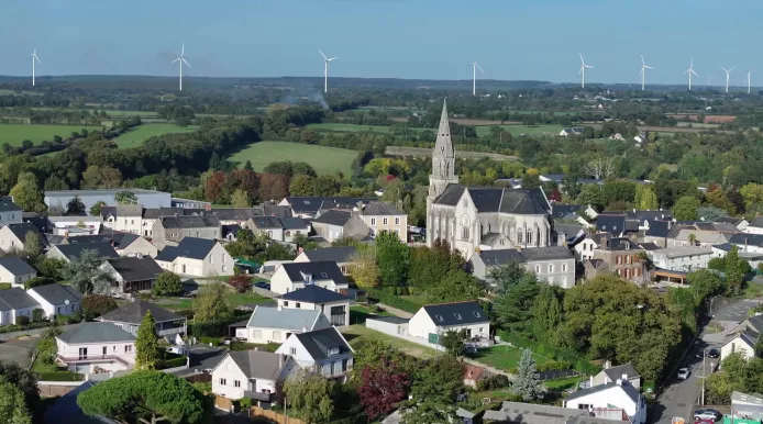 DEP - La ville de Teillé, deux maires pour une commune