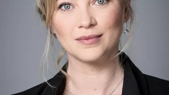 Portrait de Cécile Bois, l'interprète de Candice Renoir