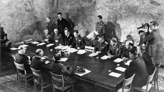 Le Grand Secret Reims, 7 mai 1945 Le Grand Secret
