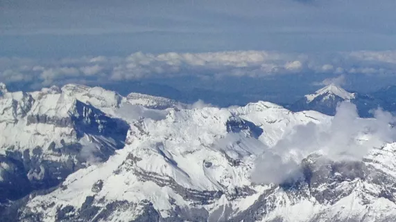 ALPES, LE DANGER VIENT DES CIMES ALPES, LE DANGER VIENT DES CIMES
