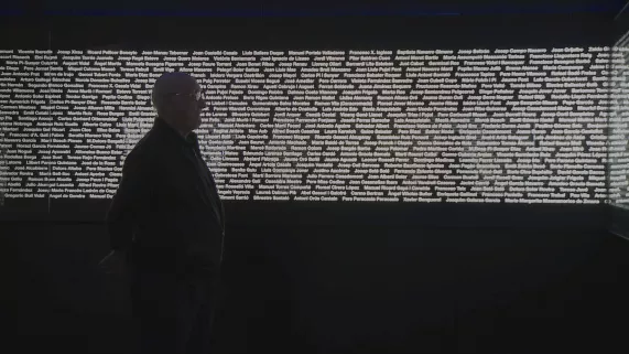 photo documentaire "Angel, une enfance en exil"