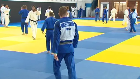 Enquête de régions : La route de Rio