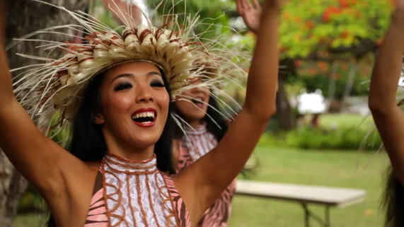 ORI TAHITI AU PAYS DU SOLEIL LEVANT