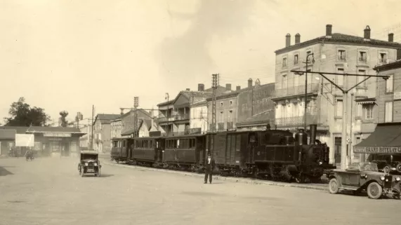 ©M.Viers-Gare de Castres en 1930