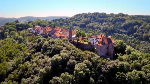 Le pays de la Petite Pierre - © Wasabi Productions