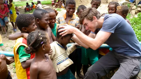 Dominic Ozanne SIMON REEVE - OCEAN INDIEN