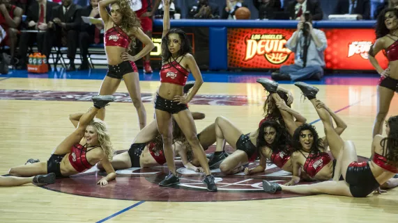 Starz Media HIT THE FLOOR S01