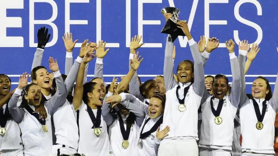 FOOT FEMININ -  MATCH AMICAL : PAYS-BAS / FRANCE EN DIRECT SUR REUNION 1ERE FOOT FEMININ -  MATCH AMICAL : PAYS-BAS / FRANCE EN DIRECT SUR REUNION 1ERE