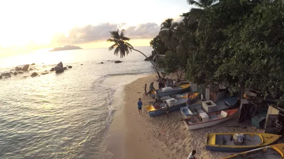 DR GRAND FORMAT SEYCHELLES