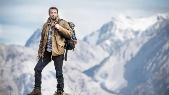 ALEX HUGO (SAISON 5)