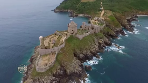 LES 100 LIEUX QU'IL FAUT VOIR