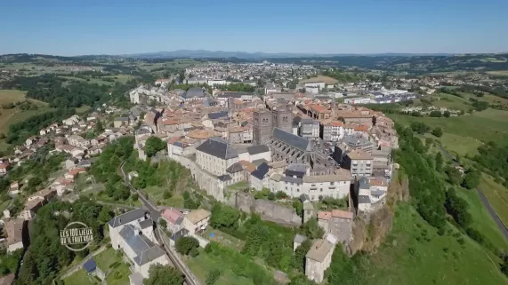 LES 100 LIEUX QUE VOUS DEVEZ VOIR