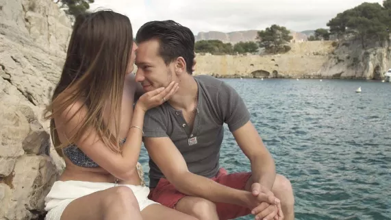 ET LA JEUNESSE BORDEL !