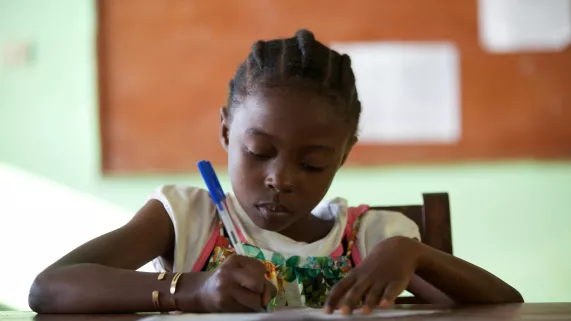 SUR LES CHEMINS DE L'ECOLE