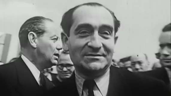 1954, LA FIN D'UN MONDE