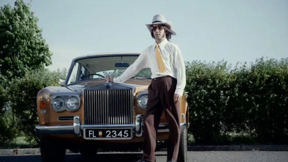 LA VIE EXTRAORDINAIRE DE FERNAND LEGROS, ROI DES FAUSSAIRES