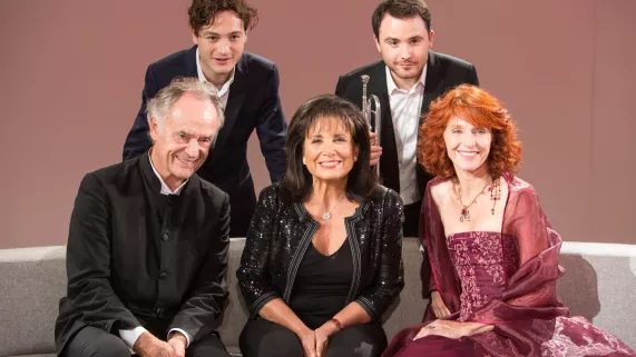 © DELPHINE GHOSAROSSIAN /FTV OCTOBRE 2017 FAUTEUILS D'ORCHESTRE