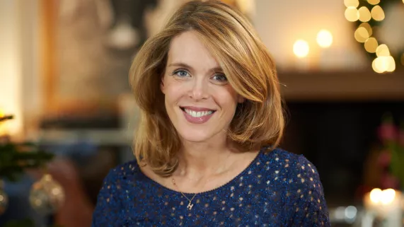 © Christophe Fillieule / La Fabrik / FTV 2015 LES CARNETS DE JULIE