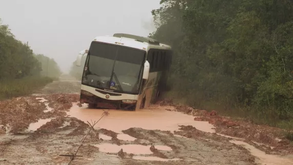 LES ROUTES DE L'IMPOSSIBLE