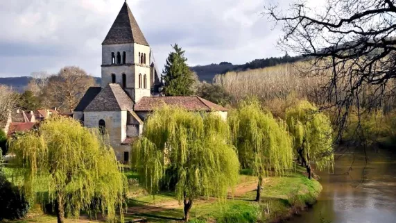 Saint-Léon-sur-Vézère Saint-Léon-sur-Vézère