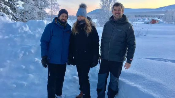 Adriana KAREMBEU Michel CYMÈS Nicolas DUBREUIL, photo prise en Laponie