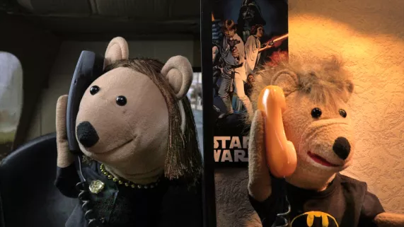 Irene et fils au téléphone