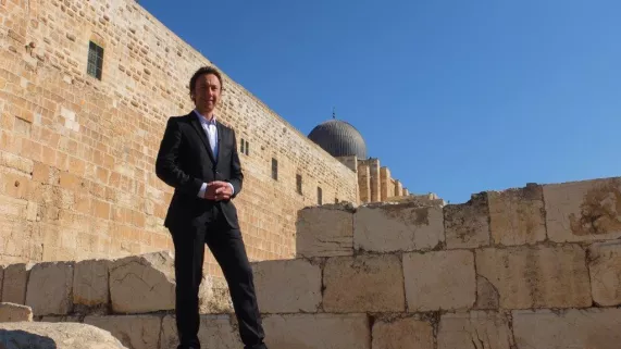 (c) Laurent Menec (c) Laurent Menec