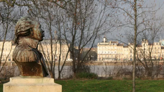 Buste Toussaint Louverture à Bordeaux Buste Toussaint Louverture à Bordeaux