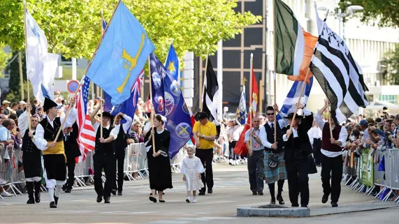 Grande Parade Interceltique de Lorient  Grande Parade Interceltique de Lorient