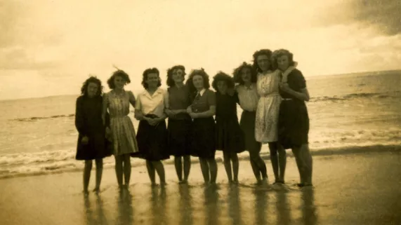 Nous n'étions pas des Bécassines © T. Compain Nous n'étions pas des Bécassines © T. Compain