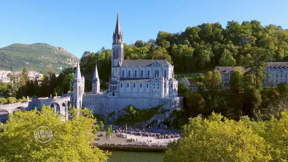 LES CENT LIEUX QU'IL FAUT VOIR