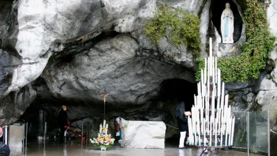Lourdes Lourdes