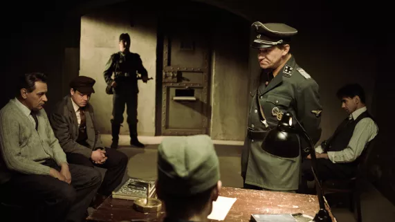 HITLER SUR TABLE D'ÉCOUTE