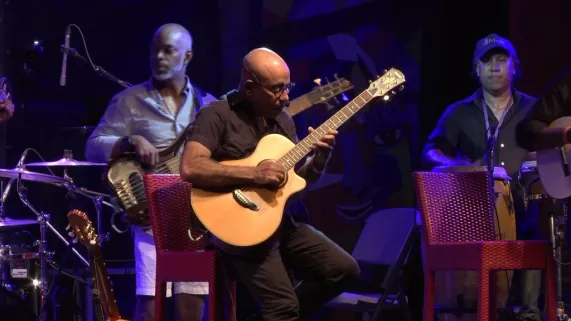 Festival de Jazz de Port-au-Prince : Jacky Ambroise et le groupe Strings Festival de Jazz de Port-au-Prince : Jacky Ambroise et le groupe Strings