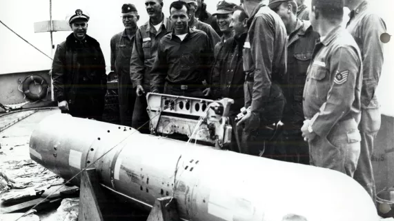 LES BOMBES PERDUES DE LA GUERRE FROIDE